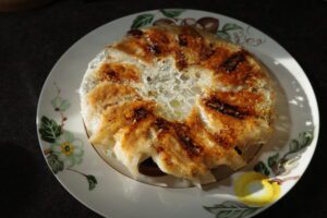 Read more about the article Gyoza (Japanese Fried Dumplings) 餃子